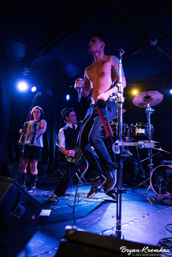 Mustard Plug, Deal's Gone Bad, Butcher Knives, The Fad @ Knitting Factory, Brooklyn, NY (50)